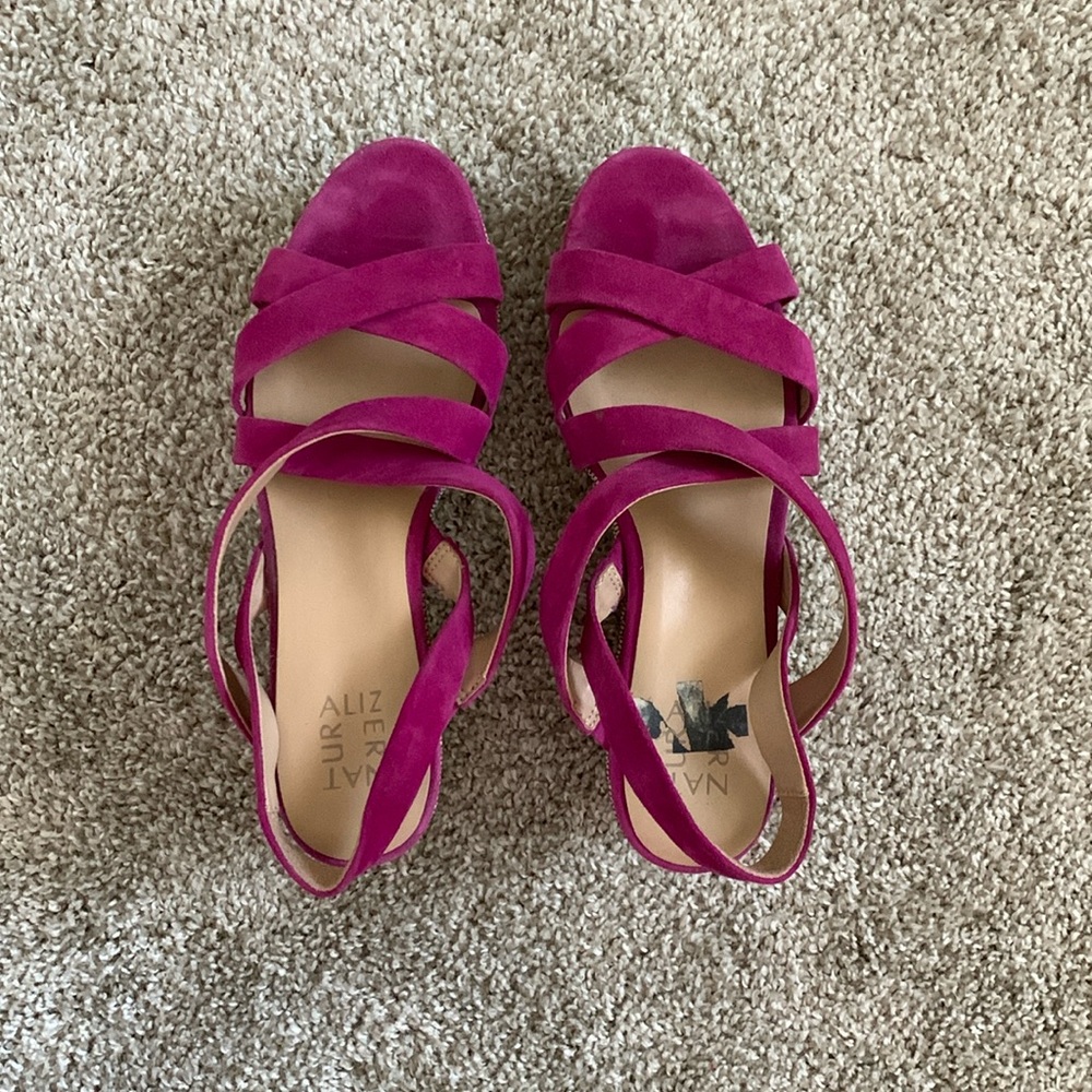 Naturalizer Fuschia Magenta Suede Strap Wedges 💖